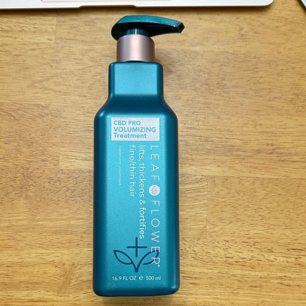 Leaf & Flower CBD Pro Volumizing Treatment - Teal